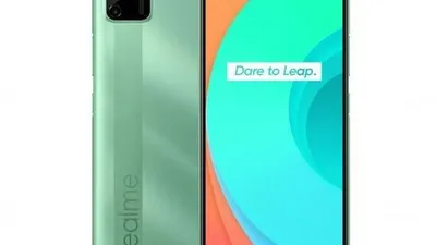 Realme C11 varian warna Mint Green. (Lazada)
