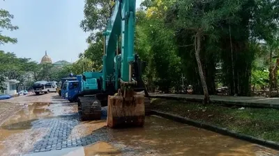 Banjir rob di Penjaringan, Senin (8/6/2020). (Suara.com/Arga)