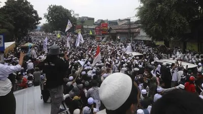 Kedatangan Rizieq Disambut Massa, Ini Kata Pakar Epidemiolog!