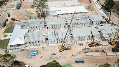 Progres pembangunan rumah sakit khusus Corona (COVID-19) di Pulau Galang, Batam, Kepulauan Riau, Rabu (25/3/2020). (Republika/Antara Foto)