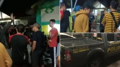 Rumah YouTuber Ferdian Paleka digeruduk warga (Twitter).