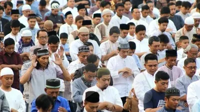 [Ilustrasi] salat Idulfitri. (Ayobandung.com/Kavin Faza)