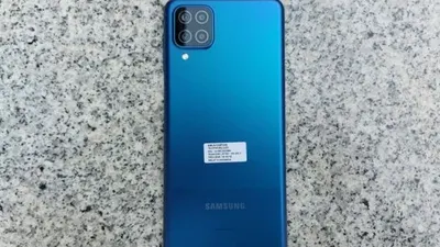 Samsung Galaxy A12. [Suara.com/Manuel Jeghesta]