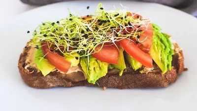 Sandwich Alpukat (Ilustrasi) - (Pixabay)