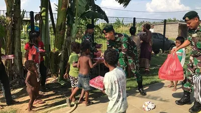Satgas Pamtas Yonif MR 411/Pdw Kostrad tetap merayakan Idulfitri 1441 H di medan tugas dengan kesederhanaan. (dok Satgas Yonif MR 411/Pdw Kostrad)