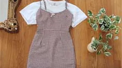 Satu dress, sepuluh tampilan? Siapa takut! (Youtube/bestdressed)