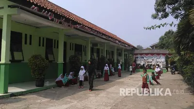 sebagai ilustrasi. Pembelajaran di sekolah harus memperhatikan protokol kesehatan saat melaksanakan KBM tatap muka/ Republika: Dea Alvi Soraya