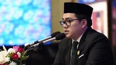 Sekretaris Fraksi PSI, Anthony Winza Prabowo (PSI)