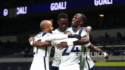 Selebrasi Tottenham. Foto: EPA-EFE/Clive Rose