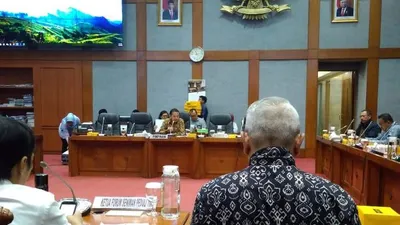 Rapat dengar pendapat umum Komisi X DPR dengan Forum Seniman Peduli TIM