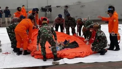 Serpihan pesawat Sriwijaya jatuh ditemukan. (Suara.com/Novian)