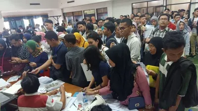 Antrean pemohon SKCK di Mapolres Jakarta Timur/Antara