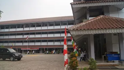 Kompleks SMPN 147 Ciracas Jakarta Timur. (147jakarta.blogspot.com)