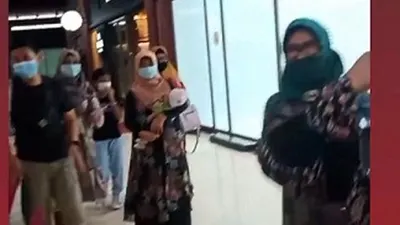 Momen mengharukan dari story Instagram Ratih Windania (instagram @ratihwindania)