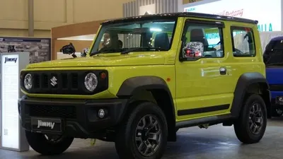 Suzuki Jimny di pameran GIIAS 2019 yang digelar di ICE, BSD, Banten, Kamis (18/7/2019). [Suara.com/Manuel Jeghesta Nainggolan]