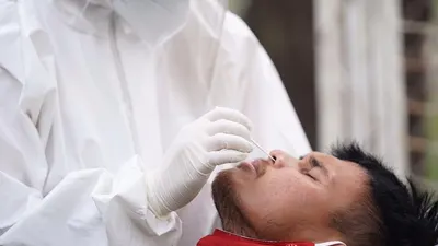 Pemain tengah Persija Jakarta menjalani tes swab kedua. (Ayojakarta.com/dok Persija)