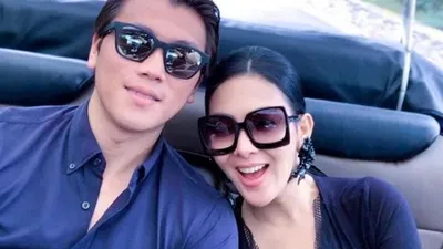 Syahrini dan Reino Barack [Instagram]