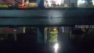 Sejumlah tahanan diduga melarikan diri alias kabur dari Rutan Polsek Kalideres, Jakarta Barat, saat terjadi wabah virus corona covid-19. Peristiwa tersebut terjadi pada Jumat (17/4/2020) dini hari. [Suara.com]