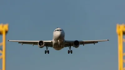 ilustrasi pesawat takeoff atau lepas landas/ (Pixabay/dirkvermeylen)