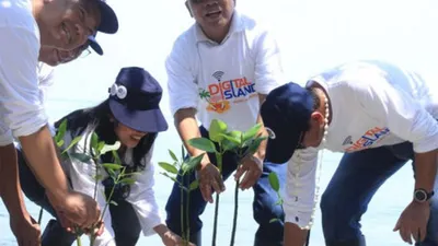 50 Bibit Bakau Ditanam dan 20 Ekor Tukik Dilepasliarkan