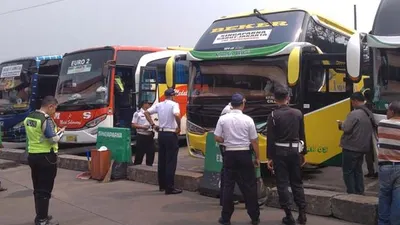 Terminal Kampung Rambutan (Poskotanews.com)