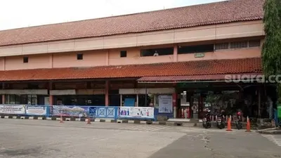 Penutupan Terminal Kampung Rambutan saat pemberlakuan larangan mudik membuat nasib ojek pangkalan menjadi padam. (Suara.com/Adie Prasetyo).