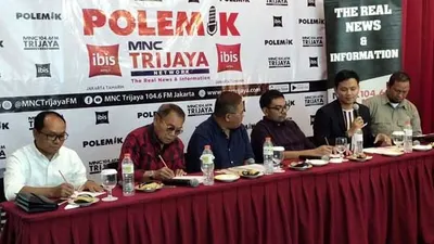 Diskusi Polemik Trijaya FM bertajuk 
