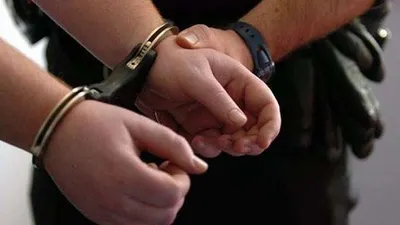 Polisi Bekuk Pengedar Narkoba yang Berbekal 3 Senjata Api