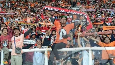 Dinilai Tak Profesional, The Jakmania Surati Panpel Pertandingan Perseru Badak Lampung