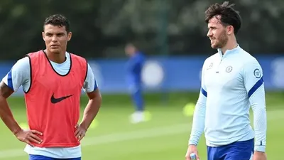 Pemain baru Chelsea, Thiago Silva (kiri) dan Ben Chilwell, masuk dalam skuad Chelsea saat menghadapi Barnsley pada pertandingan babak ketiga Piala EFL, dulu disebut Piala Liga Inggris, Kamis dini hari WIB/chelsea.com