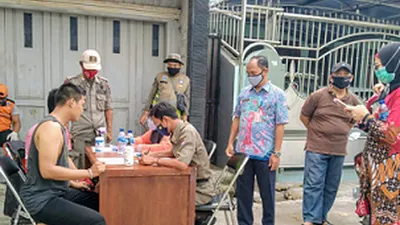 Operasi tertib masker di Jalan Kali Banglio Cilincing/ dok