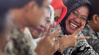 Walikota Surabaya Tri Rismaharini (@dok 2015, Antara/Zabur Karuru )