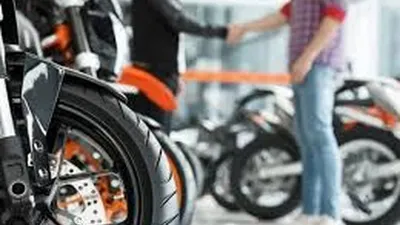 Ilustrasi transaksi tukar tambah motor