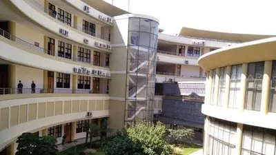 Penampakan gedung Kampus Unpad. (Suara.com/Emi La Palau).