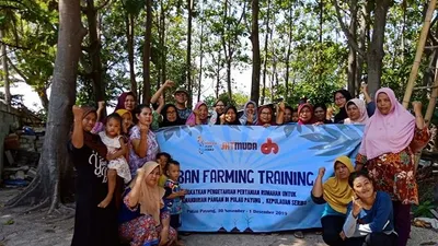 Warga Pulau Payung mengikuti pelatihan urban farming yang diadakan Komunitas Jejak Seribu, Dispora DKI, dan Kelurahan Pulau Tidung (pulauseribu.jakarta.go.id)