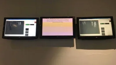 Monitor pemindai suhu tubuh penumpang di Bandara Soekarno-Hatta, Tangerang, Banten, (Republika/Abdurrahman Rabbani)