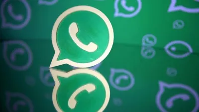 aplikasi chat populer WhatsApp / Foto: REUTERS/Dado Ruvic