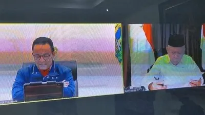 Wapres Ma'ruf Amin saat rapat online dengan Gubernur DKI Jakarta Anies Baswedan. (Dokumentasi Setwapres)