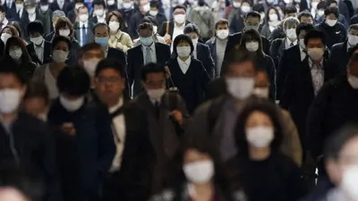 [ilustrasi] Bagi orang Jepang memakai masker sudah menjadi gaya hidup. (AP Photo/Eugene Hoshiko)