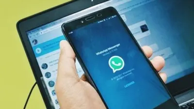 ilustrasi whatsapp web/ shutterstock