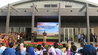 Anies Baswedan meresmikan GOR Rorotan. (Istimewa)