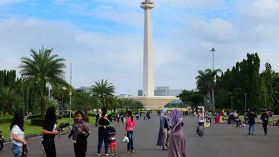 310.488 Wisatawan Habiskan Libur Natal di Monas