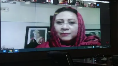 Yessy Gusman memandu video conference Menteri Sosial (Mensos) Juliari P Batubara dengan  Komunitas Artis C’nior, Kamis (4/6/2020)