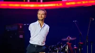 Nick Vujicic seorang pria yang terlahir dengan bagian tubuh yang tidak lengkap. (Republika.co.id)