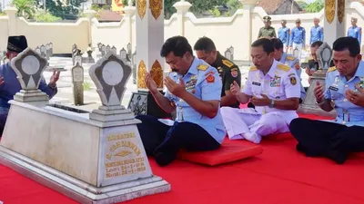 Ziarah ke Makam Panglima Besar Jenderal Soedirman, Panglima TNI Ingin Motivasi Generasi Muda