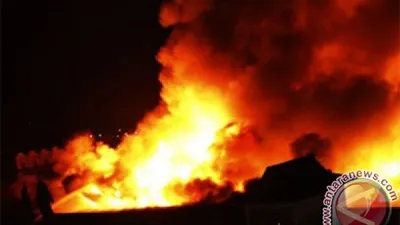 Gudang Dekat GI Cengkareng Dilalap Api