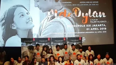 Foto bersama usai jumpa pers Film 