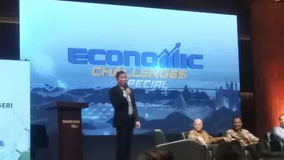 Menteri ESDM Ignasius Jonan memberikan kata sambutan dalam diskusi energi di Jakarta, Selasa (2/4/2019). (ANTARA/M Razi Rahman)
