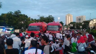 Mobil Tanki Pertamina. (Antara)