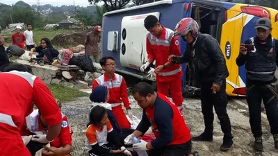 Lima Pelajar Jadi Korban, Begini Kronologis Bus Terguling di Puncak